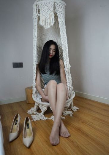 韩剧《旋转木马》_BD英语完整版观看