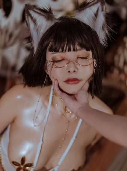 安妮海瑟薇新片《关于你的想法》_蓝光手机在线观看