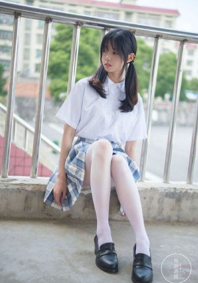 欧美乱爱_无删减在线播放