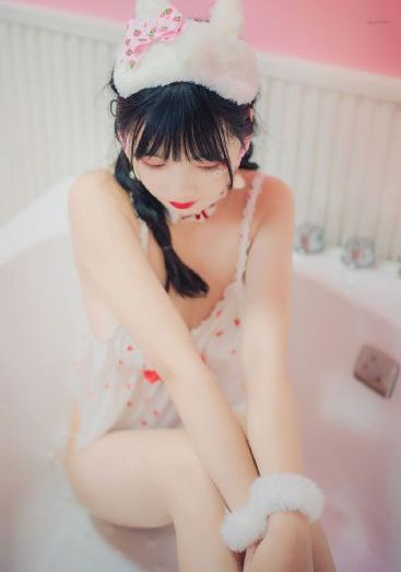 五十度黑灰飞三部曲精彩资源_DVD日本电影免费