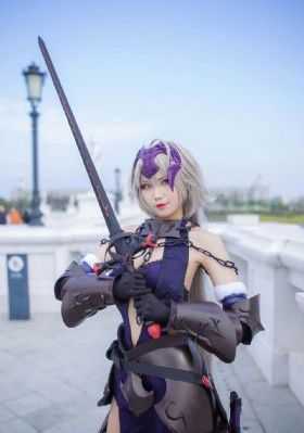 六个加油站的瑞士女孩_BD国语电影完整版